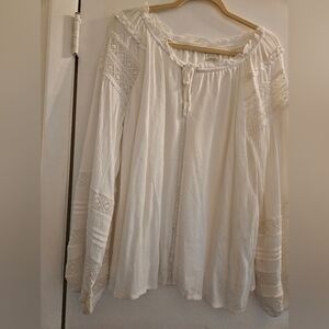 Elegant White Lace Women's Top